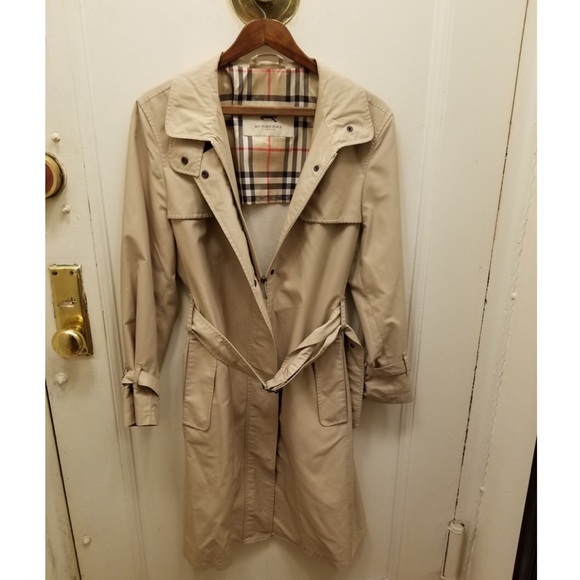 Burberry Jackets & Blazers - Burberry London spring/fall  light trench coat
